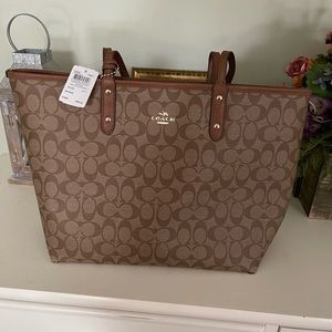 Coach Signature Tote